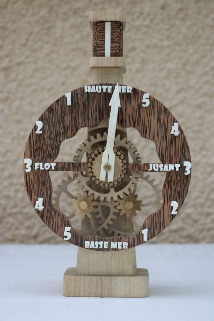 Roland Dutoya Horloge artisanale Pendule de Neptune